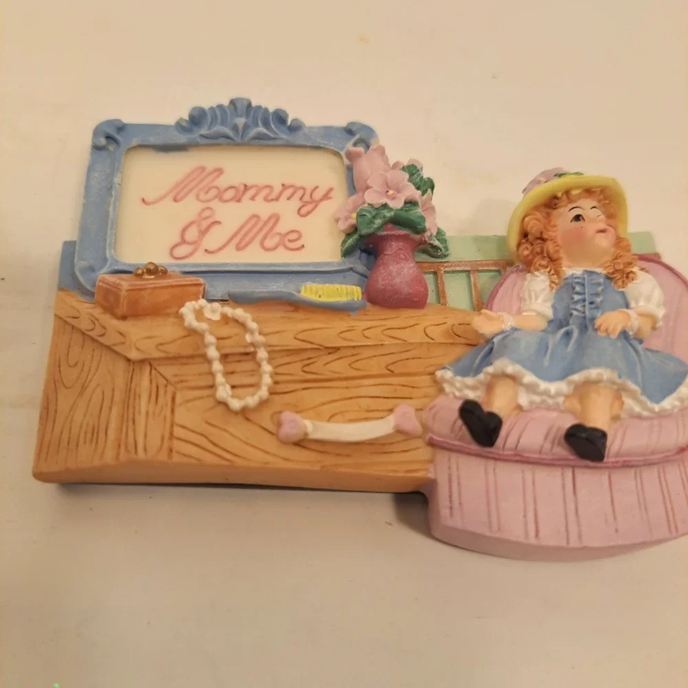 Vintage 1998 Avon Gift Collection Mother's Day Photo Holder Magnet Mom & Me NIB!